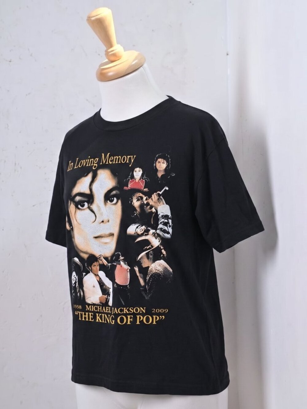 Ladies In Loving Memory Michael Jackson TShirt (small)